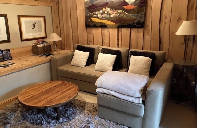 EN CHALET JARDIN FACE CHAINE DU MONT-BLANC DUPLEX MANSARD 40M2 ⭐️ ⭐️⭐️⭐️⭐️