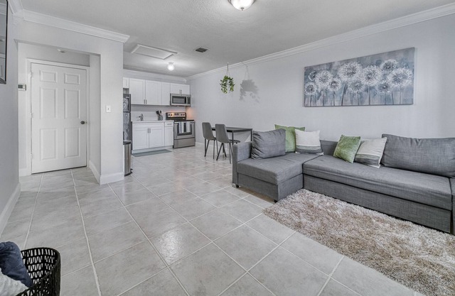 Enchanting 1/1 in the heart of Miami.