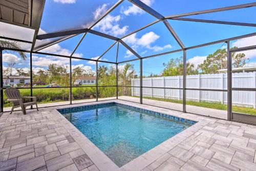 Englewood Escape with Screened-In Pool and Grill!
