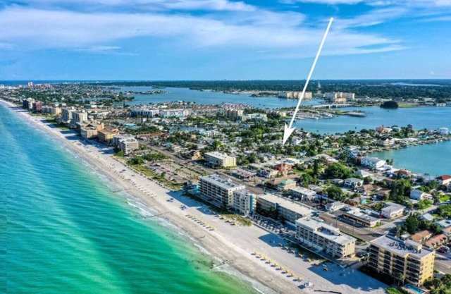 Enjoy Madeira Beach in Remodeled, Pet Friendly Suite, 1 Block to Beach and Restaurants!