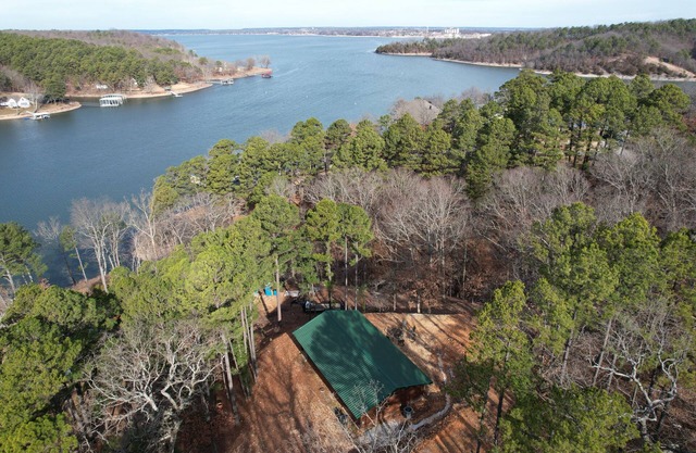 Enjoy our updated log cabin on central Grand Lake O’ The Cherokees!