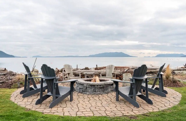 Enjoy stunning views from the private guest suite - peaceful waterfront retreat!