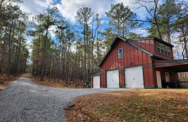 Enjoy the Fall at The Barn at Grateful Cove, Lake Martin