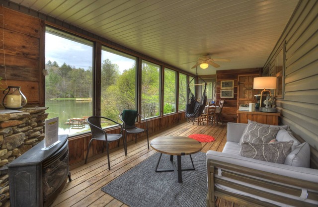 Enjoy the seclusion with a private pond & Toccoa River in your backyard!