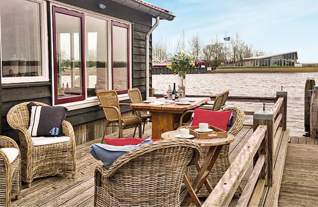 Enjoy your vacation in this cozy furnished boathouse on the water.