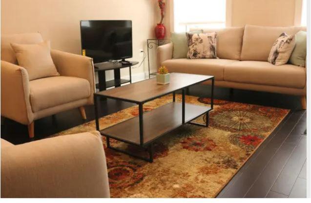 Entire 3 bedroom Private Luxury Condo