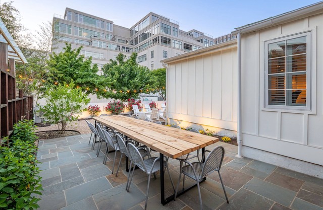 Entire 5 Bed, 5 Bath Boutique Hotel | Downtown Charlottesville