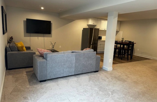 Entire basement in a peaceful neighborhood in Stafford