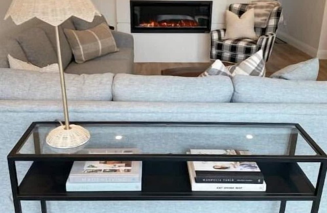 Entire home available for short term, ski season rental in Collingwood