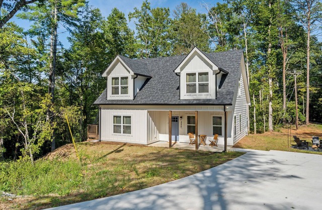 Entire home in Dahlonega, Georgia, United States
