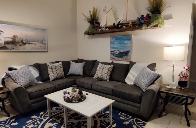 Entire Home - Pet Friendly - Close to Beach - 2 Guests