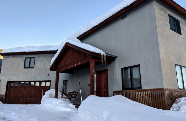 Entire home with stunning mountain views