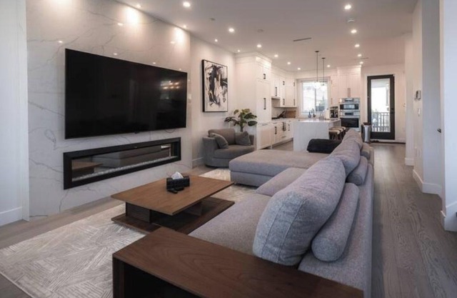 Entire House in Vancouver /Short Term Stays Alllowed