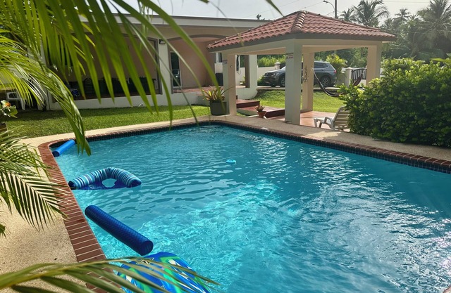 Entire Private House Perfect for a Tropical Gateway