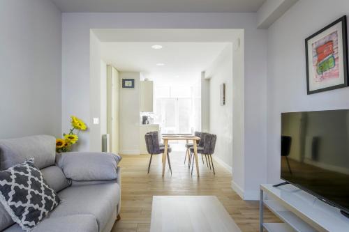 Epalza apartment by People Rentals