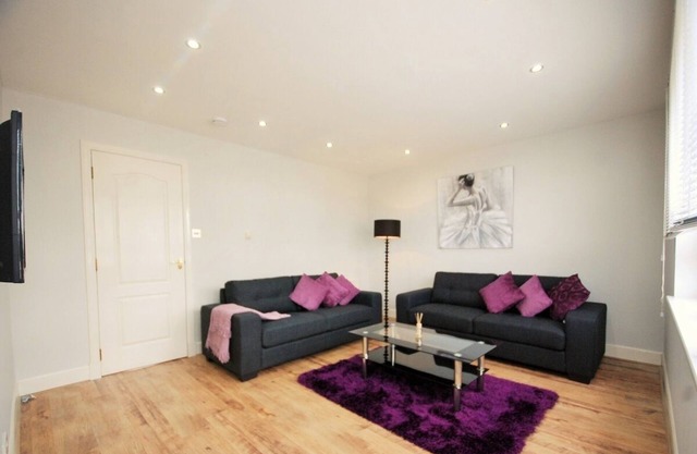 EPI - 3 BED EN-SUITE DUPLEX PENTHOUSE REGENCY COURT
