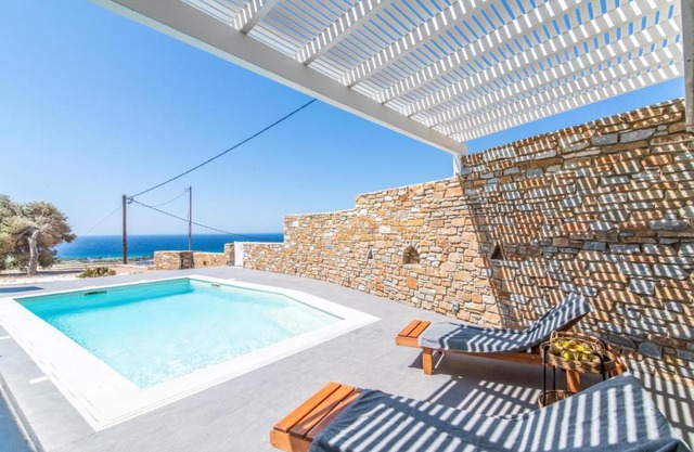 Epsilon Villa by TinosHost
