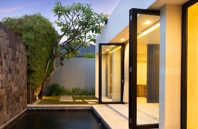 EQLt1 Bedroom Pool Villa - Breakfast