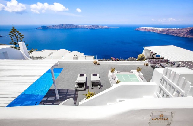 Erossea Villa with Private Heated Pool and Jacuzzi, Santorini, Greece