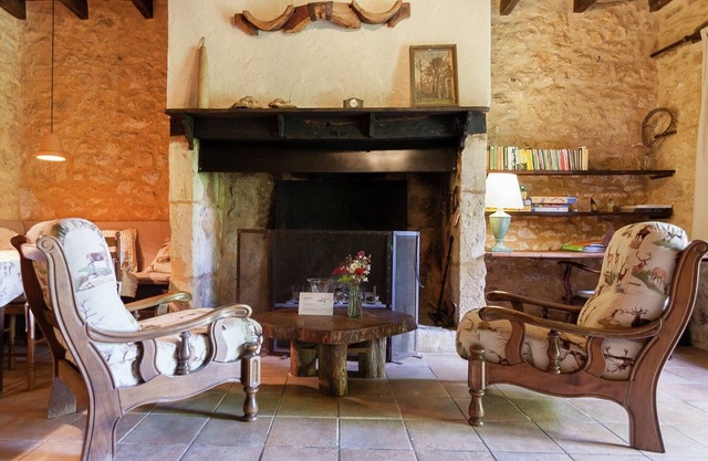 Estate in Dordogne near Sites