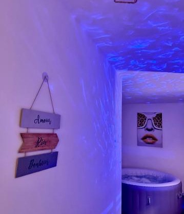 Escapade exotique -Terrasse Privée-Love&Jacuzzi
