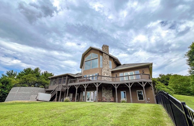 Escape the Everyday -Find Peace in the High-Country This Sept @MountEverAfter