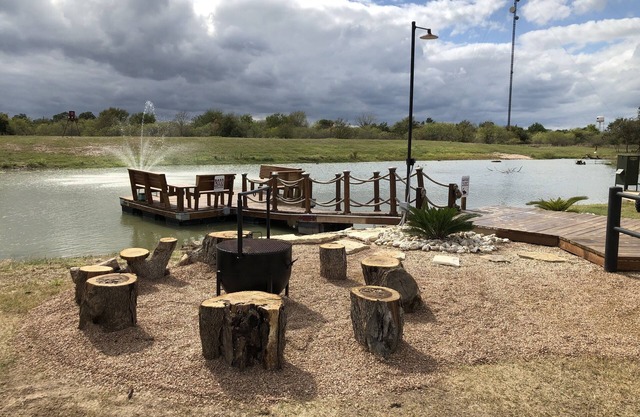 Escape to Giddings - Charming 2-Bedroom Vacation Home