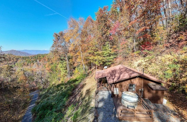 Escape to Moonlight Ridge Cabin