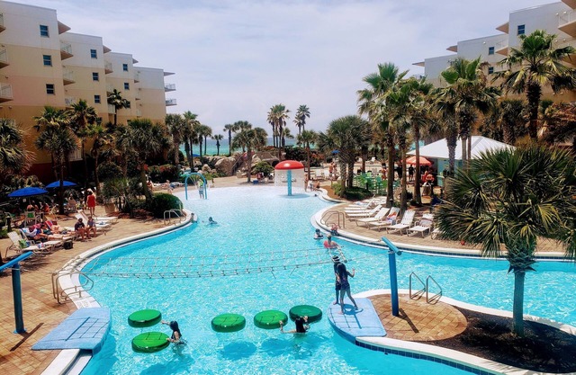 EscapetoWaterscape-Family Friendly 2/2.5 condo