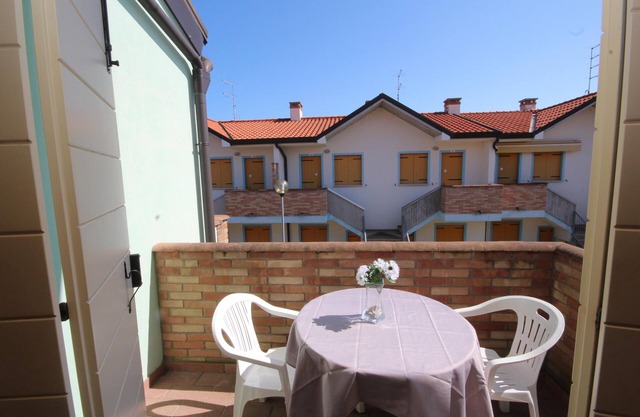 Esidence Solmare 61/16 apartments with shared pool