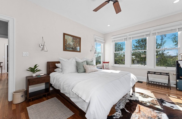 Eskew Place | 3 blocks to Main | Newly Renovated