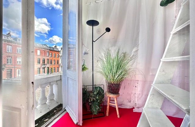 Espace nuit avec Balcon et lit Double en Mezzanine