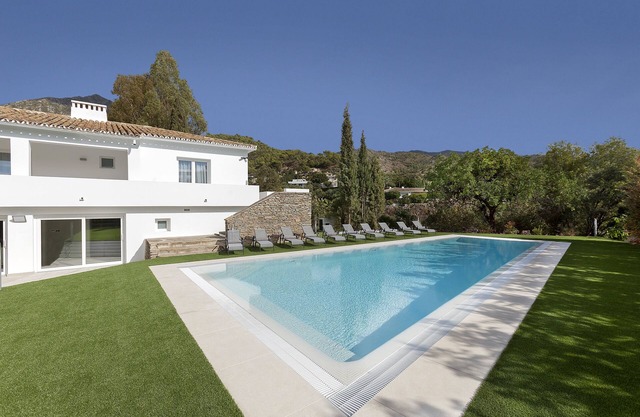 Espitality, Luxury Contemporary Villa Golden Mile by Hedo villas Marbella