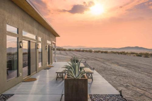 Estrella Perdida - Joshua Tree Off-Grid Soaking Tub