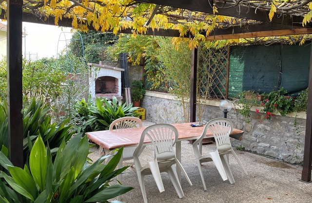 Etruscan Residence - Medieval Castle sleeps 6