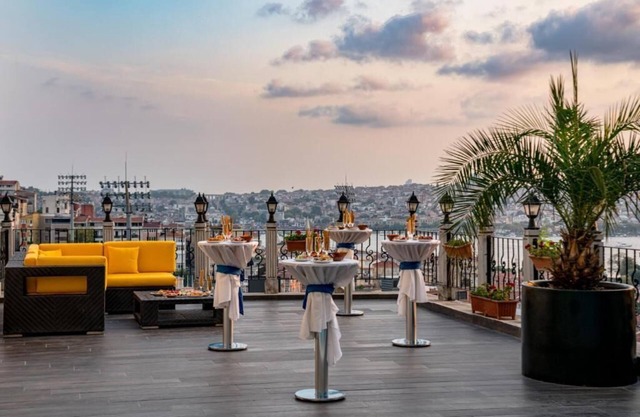 Euro Plaza Hotel