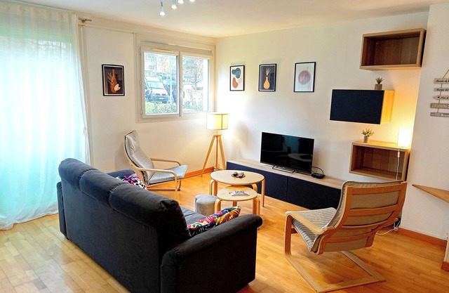 Excalibur: 4 Bedrooms - Puy du fou - near train station