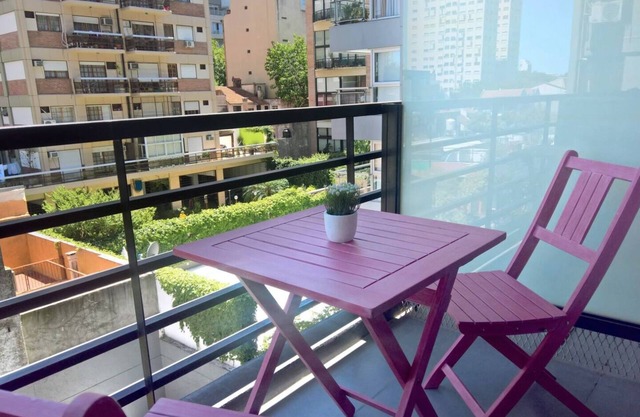Excellent apartment w/balcony in residential area
