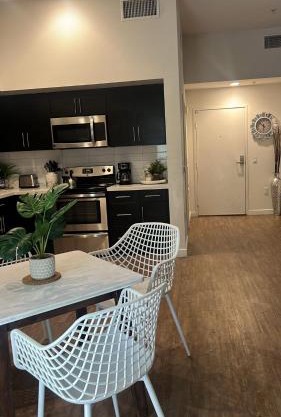 Exceptional Loft FREE Parking and WIFI