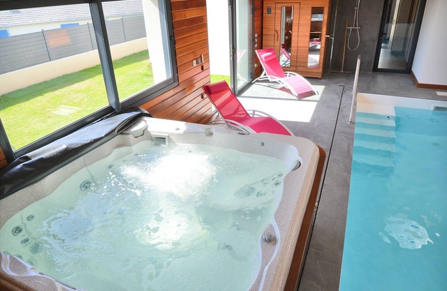 Exceptional sea view, heated indoor pool, spa, sauna.