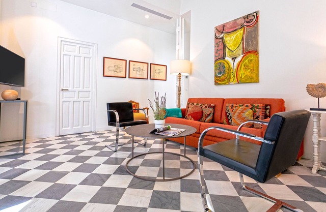 Exclusive apartment in the heart of Seville. San Laureano IV