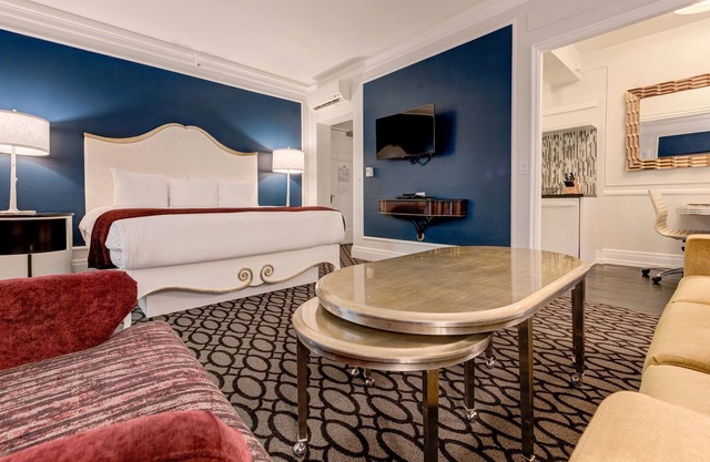 Exclusive & Chic Hotel Near Balboa Park