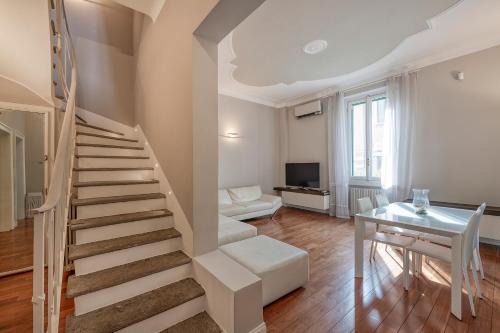 Exclusive Italian Garden Villa in Milan