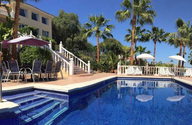 Exclusive luxury villa near beach, panoramic sea views, heated pool jacuzzi wifi