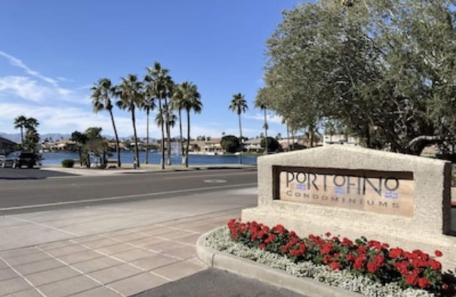 Executive 2 bedroom 2 bath condo. Fantastic location. First floor.no steps!