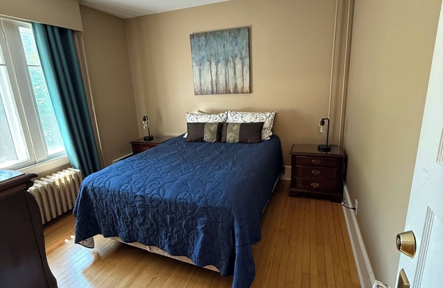 Executive 2 Bedroom Apartment Downtown St. John's, Midstream Manor Unit 2