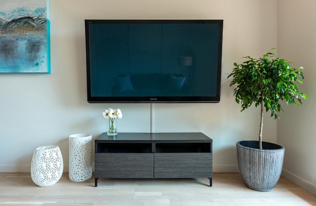 Executive Condo in Old Town Victoria