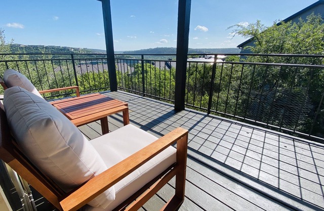 Executive, Private and immaculately furnished bedroom (within a 2/2 condo)