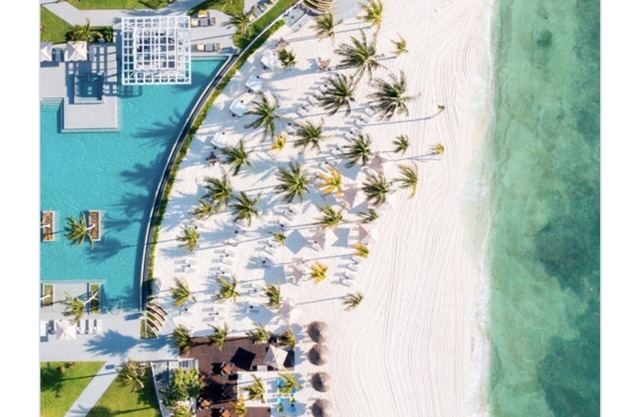 Experience carefree vacation in the heart of paradise!