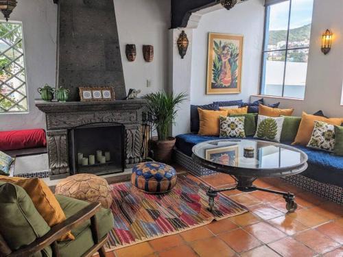 Experience Guanajuato's Magic from Casa Mirador!